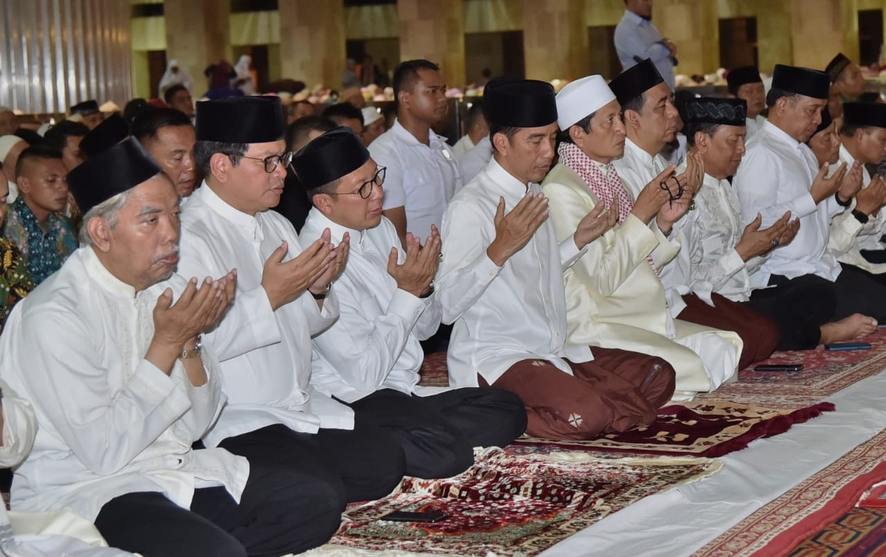 Presiden Salat Tarawih di Masjid Istiqlal