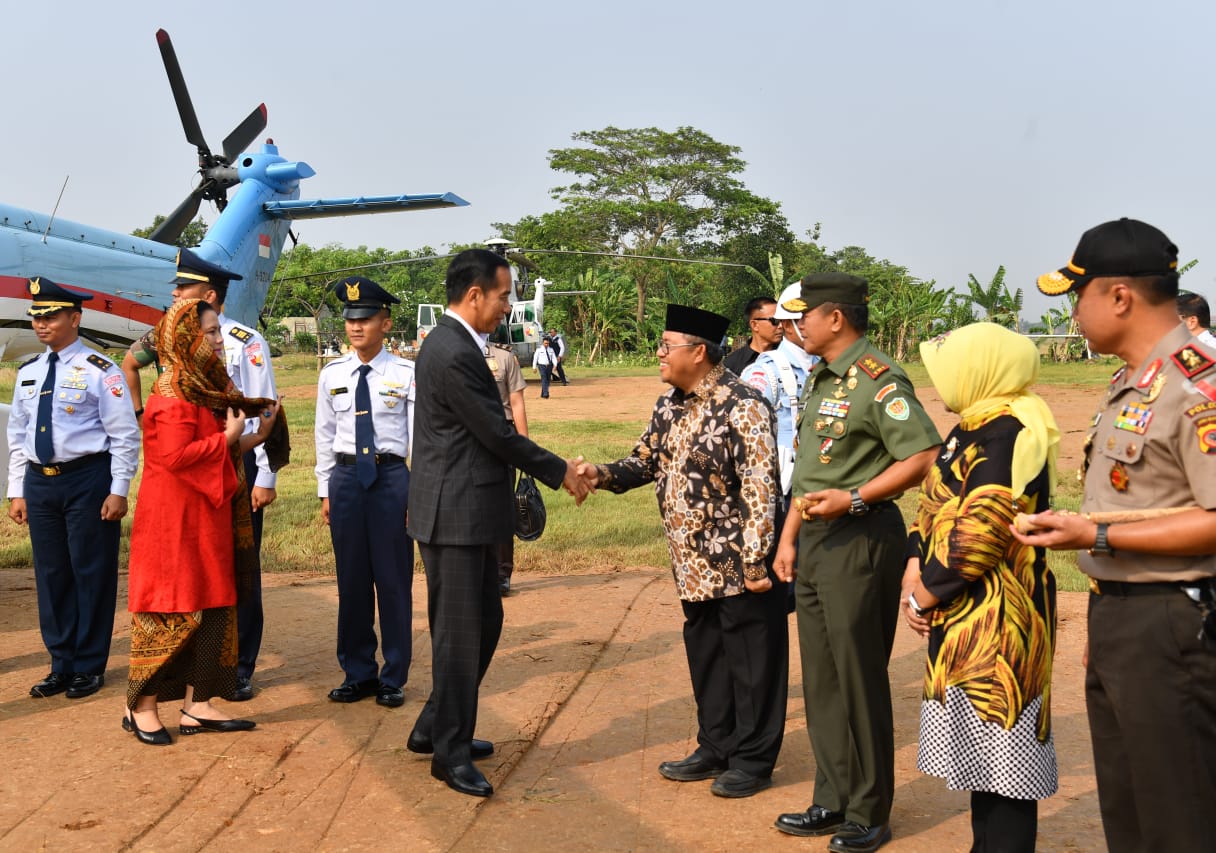 Kunjungan Kerja ke Jabar, Presiden Resmikan Lembaga Keuangan Mikro Nelayan