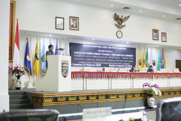 Plt. Sekretaris Daerah Provinsi Lampung Beri Jawaban Atas Raperda Tentang Pinjaman