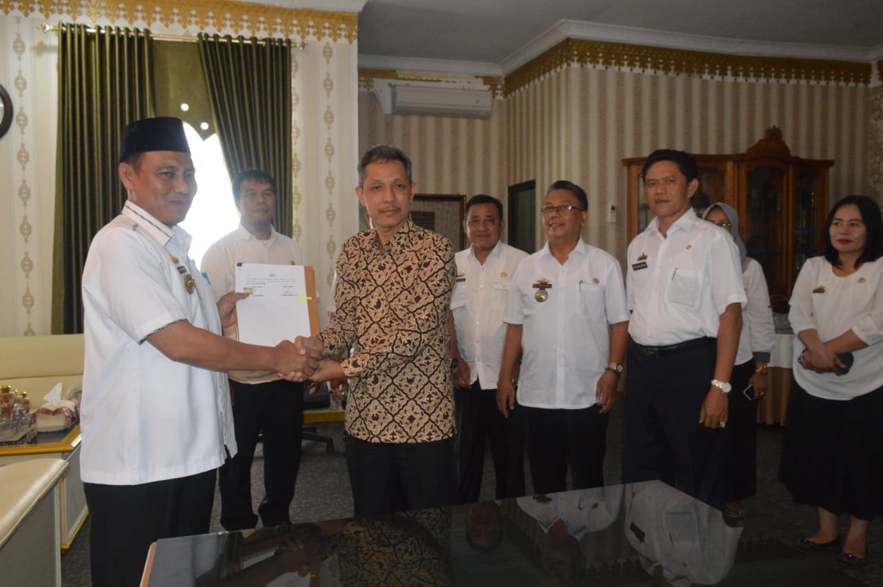 Bupati Tanggamus Adakan Pertemuan dengan PT.PLN (Persero) Distribusi Lampung Area Metro