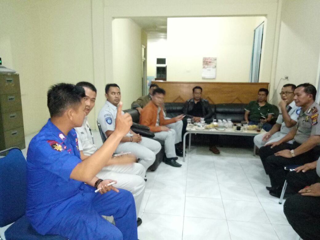 Polres Tanggamus Ikut Cari Dua Penumpang Kapal Hilang