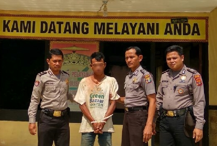 Polseksubsektor Klumbayan Bersama Warga Tangkap Pecuri HP
