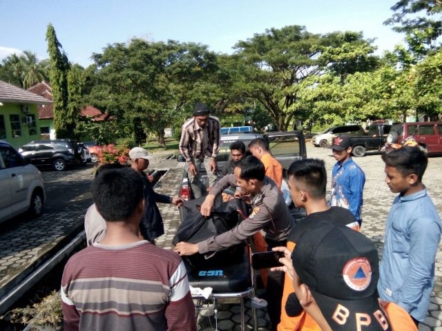 Dua Korban Tenggelam Pantai Muara Dua Tanggamus Ditemukan