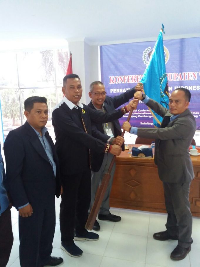 Abdul Rachman Pimpin PWI Tulang Bawang