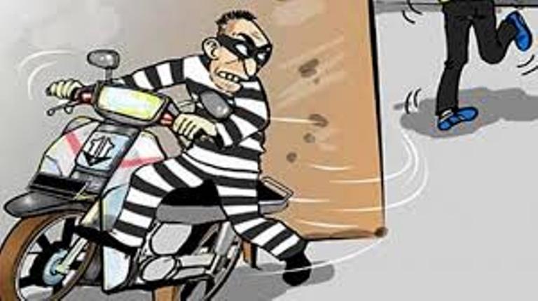 Polsek Tulangbawang Barat Tembak Buron Curanmor