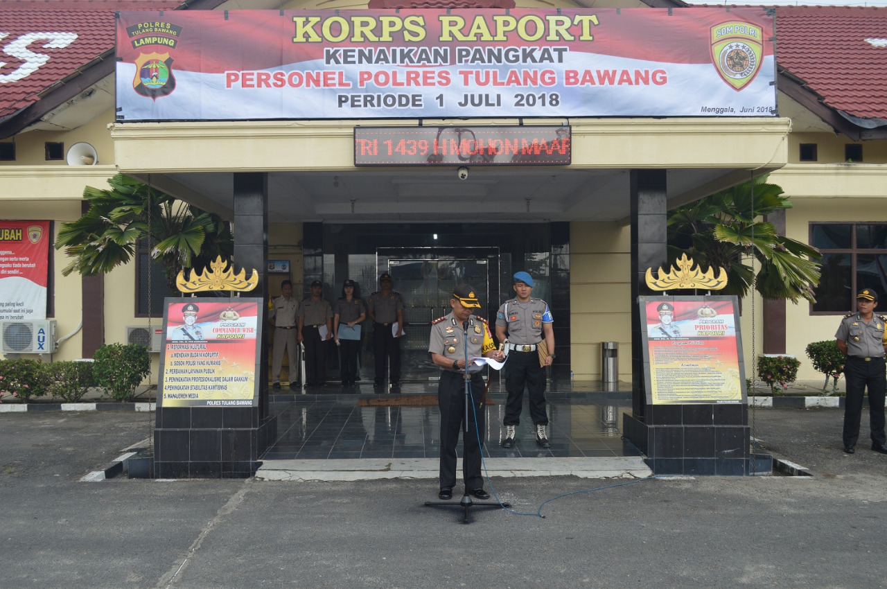 28 Personel Polres Tulang Bawang Mendapatkan Kenaikan Pangkat di Hari Bhayangkara ke 72