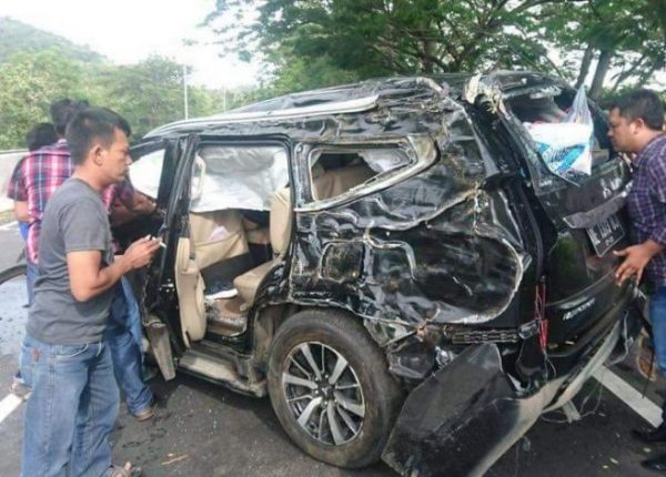 Pajero Rizki Riando S. Rizal Laka Tunggal Di Tol Tangerang-Merak,