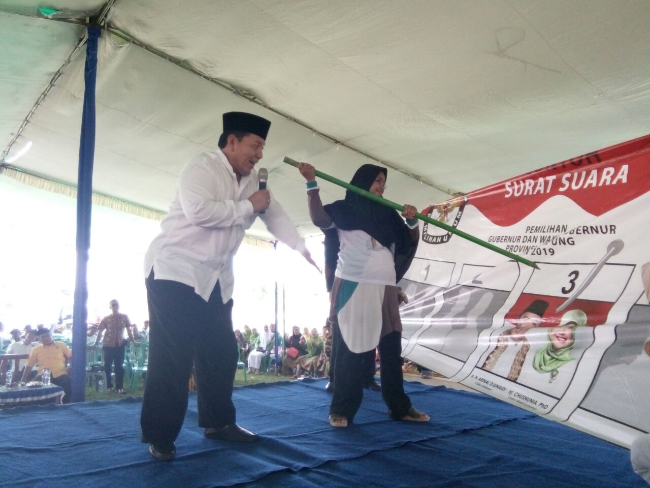 Arinal Djunaidi Datangi Penawar Jaya, Warga Minta Kualitas Pendidik Ditingkatkan