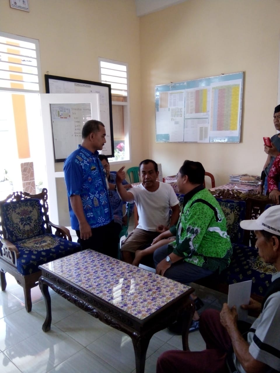 SKHU Siswa SMPN 1 Baradatu Way Kanan Diduga Ditahan Pihak Sekolah