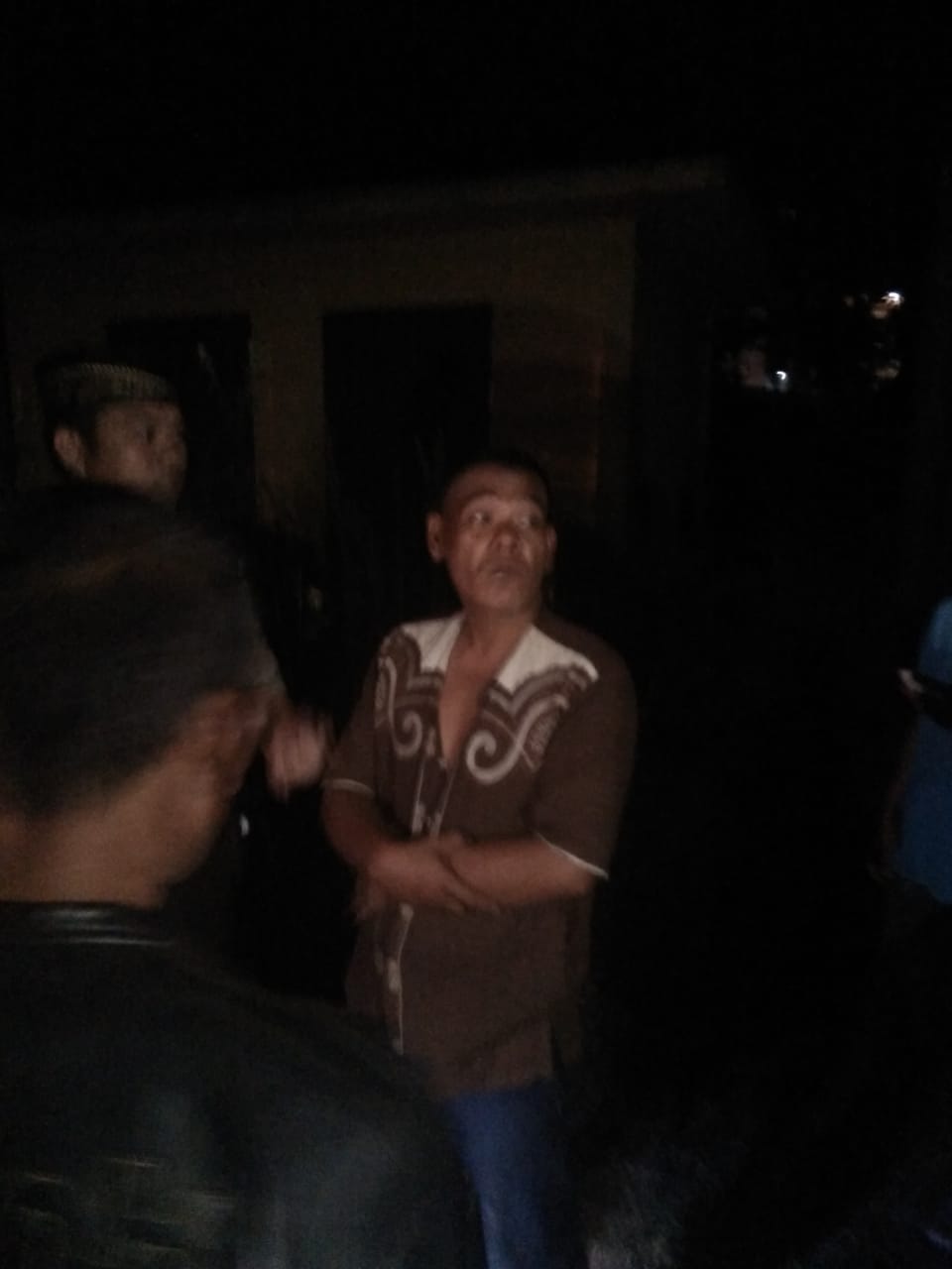 Polsek Tulangbawang Tengah Tangkap Orang Gila Bikin Onar di Komplek Pemda