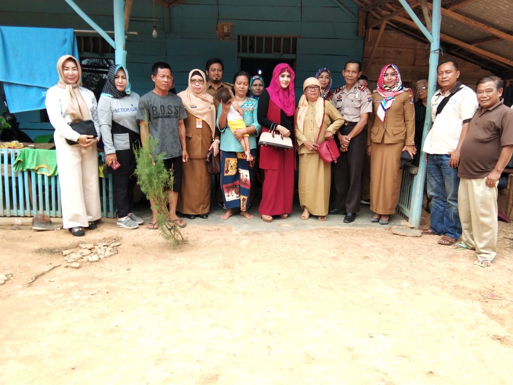 Ketua Bhayangkari Polres Lampung Utara Berbagi Tali Asih