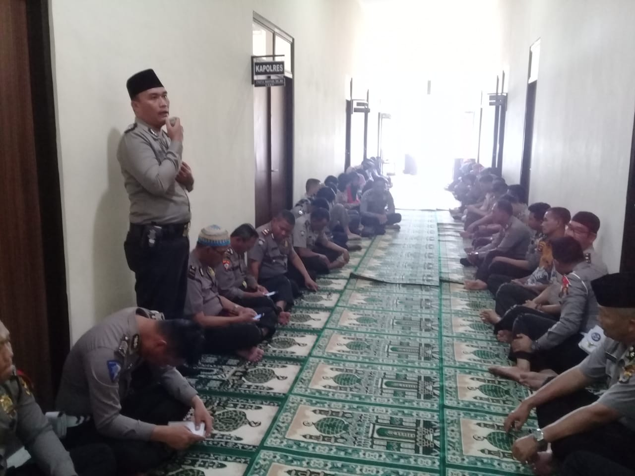 Polres Pesawaran Bentuk Karakter Personil Yang Humanis Melalui Binrohtal