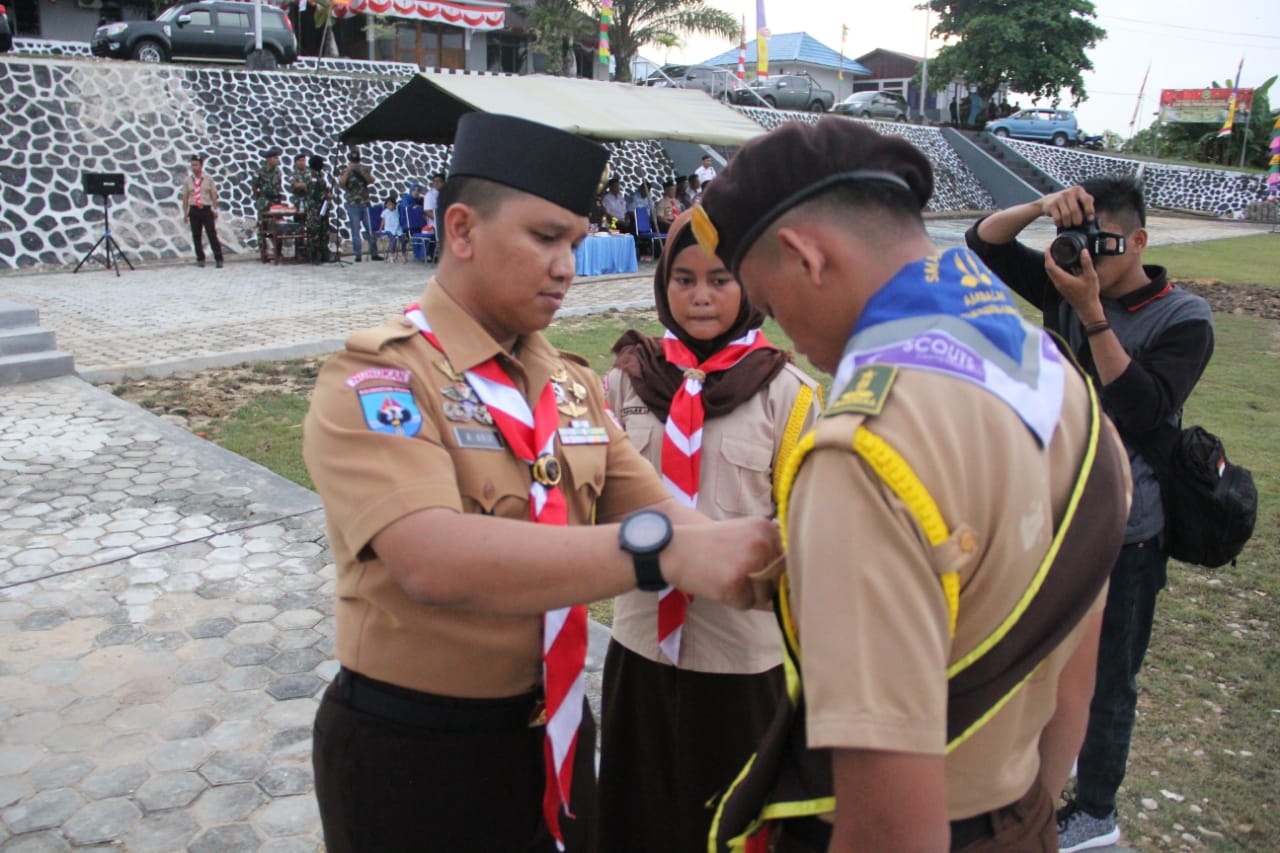 Dandim 0911/Nnk Buka Lomba Asah Keterampilan Pramuka Penegak Di Pantai Eching Nunukan
