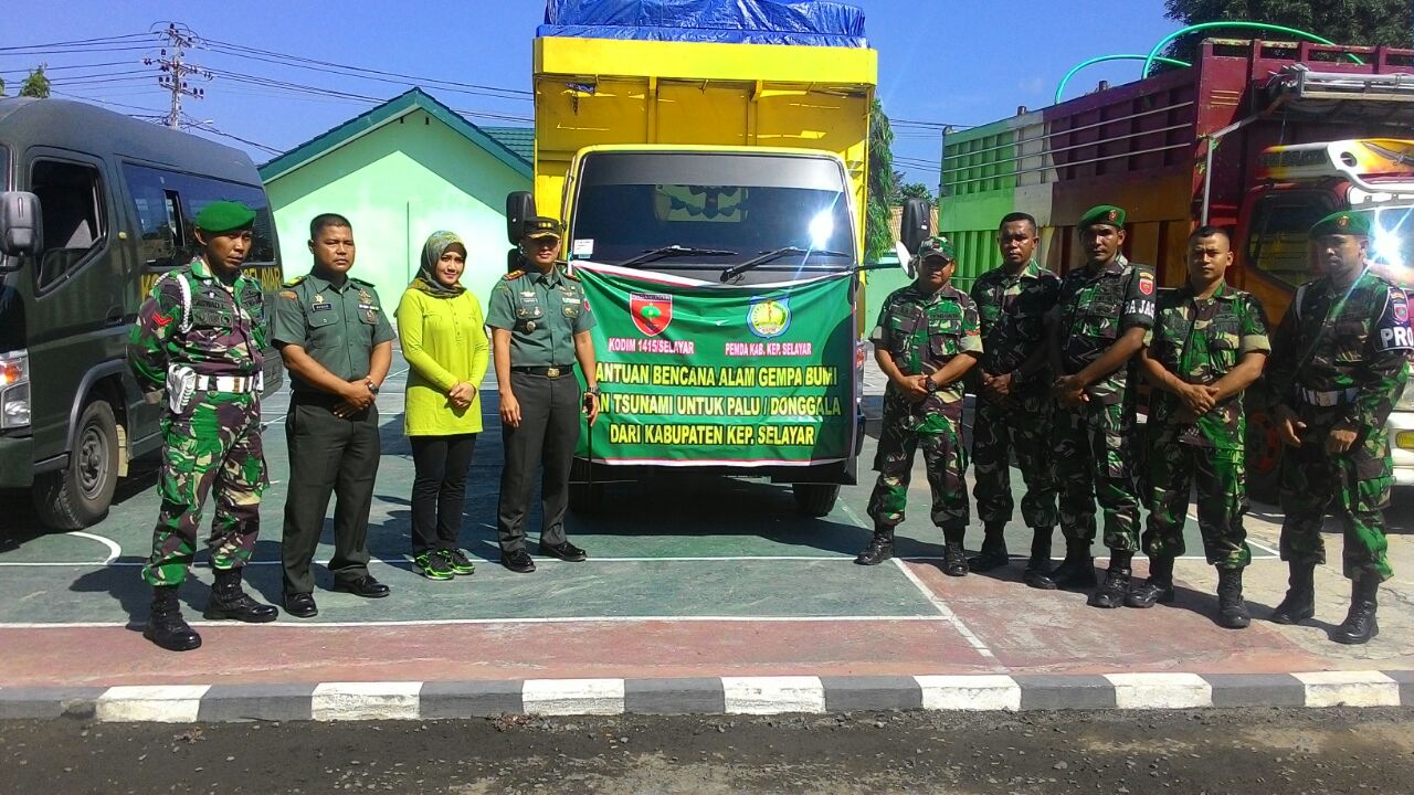 Dua Armada Mobil Truk Angkut Bantuan Dari Makodim 1415/Selayar