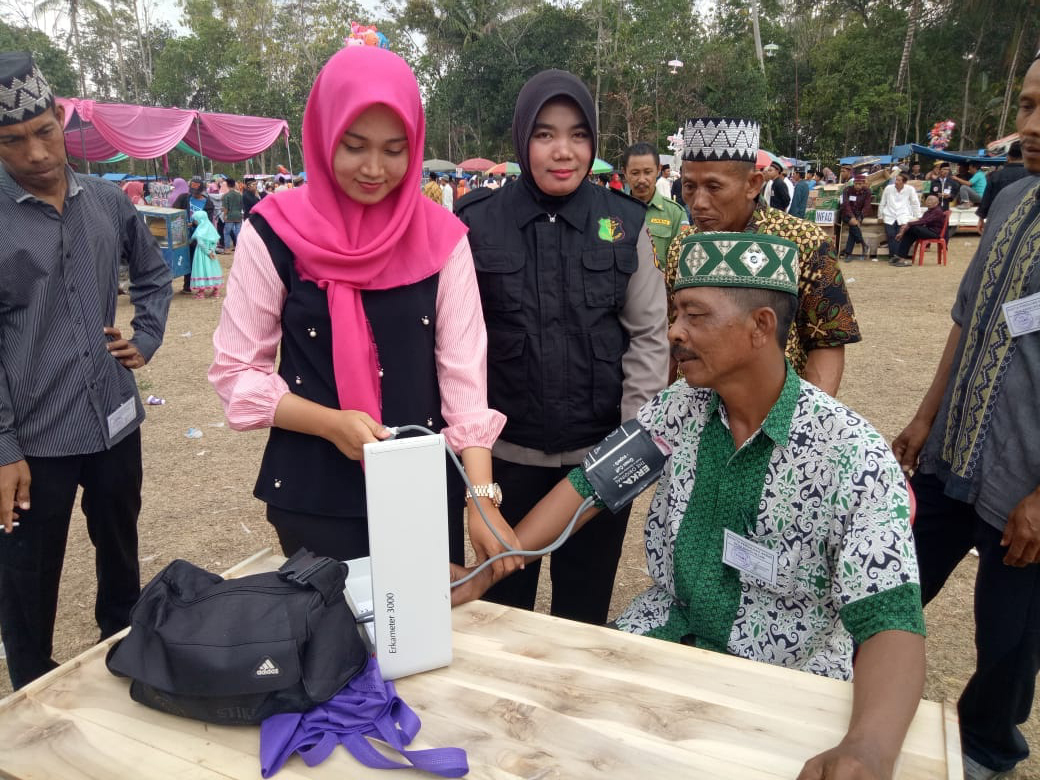 Polres Pesawaran Berikan Pelayanan Kesehatan Gratis