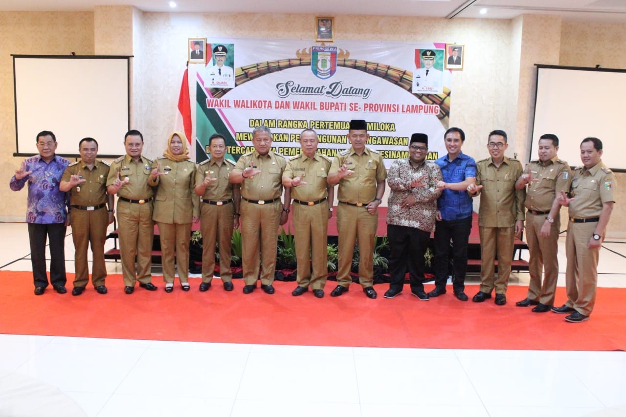 Wakil Bupati Tulang Bawang Hadiri Acara Pertemuan Semi Loka di Hotel Urban