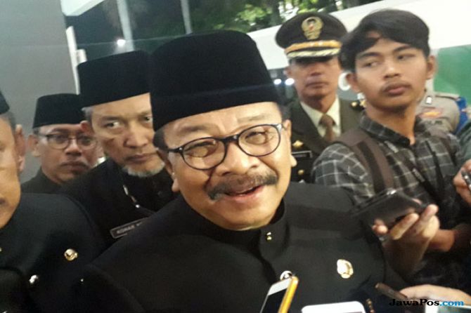 Soekarwo Janjikan Santunan Bagi Korban Kecelakaan Kereta Api di Viaduk