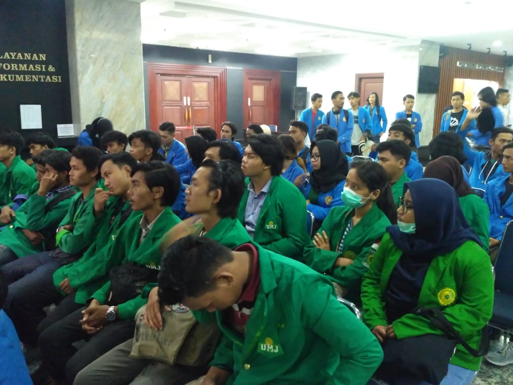 Aliansi KOMANDO Kawal Sidang Uji Materi UU No. 12 Tahun 2011 di Mahkamah Konstitusi