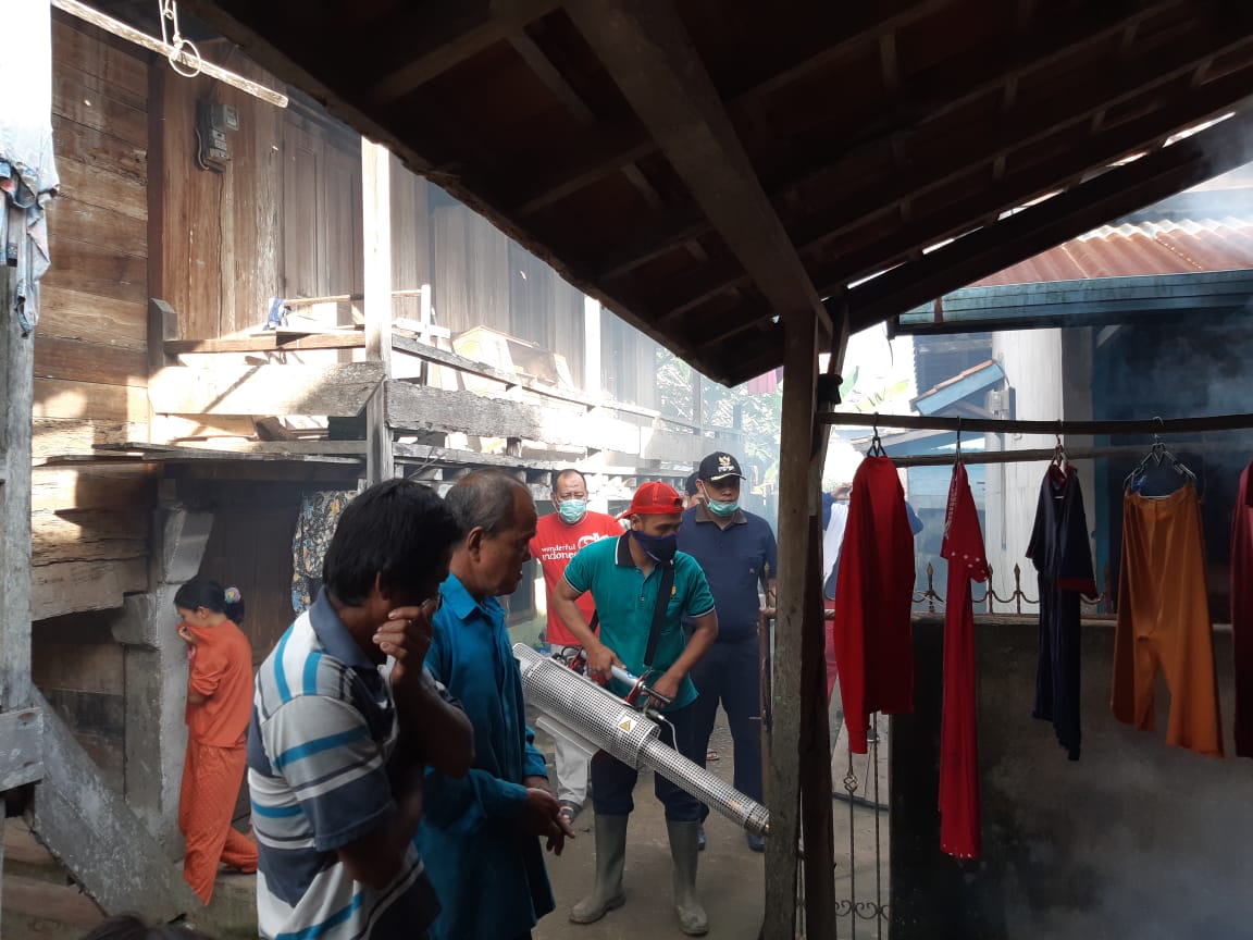 Camat Sekayu Ajak Masyarakat Antisipasi Penyebaran DBD Dengan Membersih Perkampungan