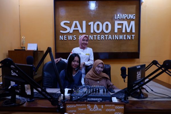AKHI Siaran Radio Sosialisasi Pentingnya Kesiapan Kesehatan Bagi Jemaah Haji