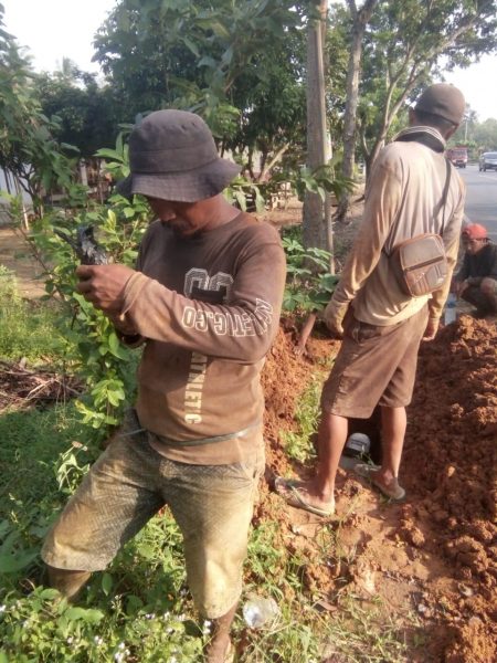 Pemasangan Kabel Bawah Tanah Indosat Tidak Sesuai Prosedur