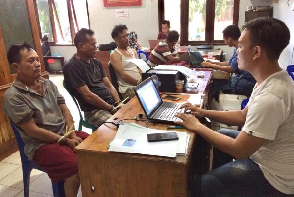 Polres Lampura Ringkus Pelaku Pencurian Uang Nasabah Bank Bermodus Gembos Ban