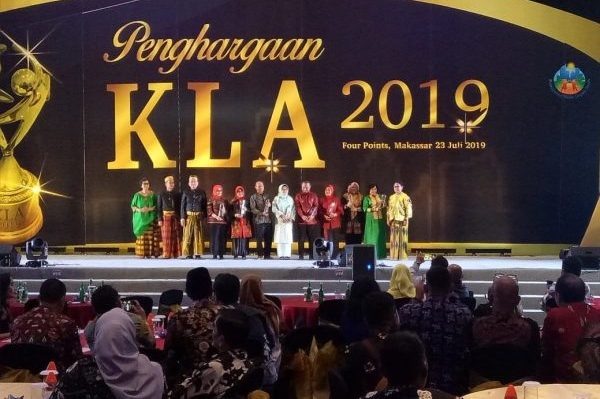 Gubernur Arinal Raih Penghargaan KLA 2019