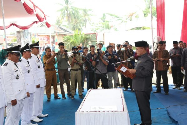 Nanang Ermanto Lantik Kepala Desa Hasil Pilkades Serentak 2019, Kalianda Dan Rajabasa Jadi Yang Pertama
