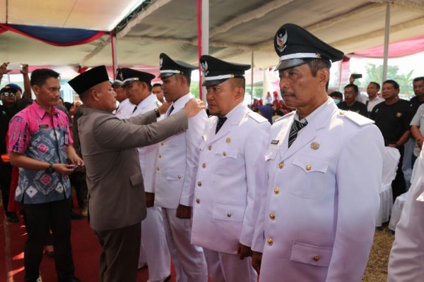 Tujuh Kepala Desa Kecamatan Jati Agung Resmi Dilantik, Nanang : Jangan Ada Lagi Perbedaan