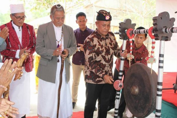 Nanang Ermanto Buka Lomba Nyanyian Suci Keagamaan Hindu Tingkat Kabupaten Lamsel