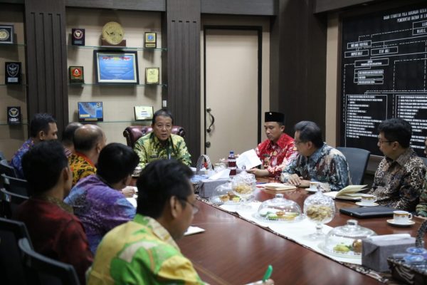 Tunggu Izin Kementerian KLH, Arinal Dukung Pengembangan Energi Listrik dari Panas Bumi di Lambar