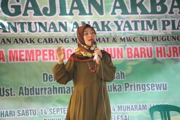 Peringati Tahun Baru Islam 144 H, Nunik Ikuti Pengajian Akbar Dan Santunan Anak Yatim di Tanggamus