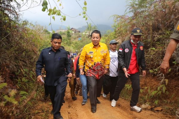Gubernur Arinal Tinjau Lokasi Pembangunan Geothermal di Lambar