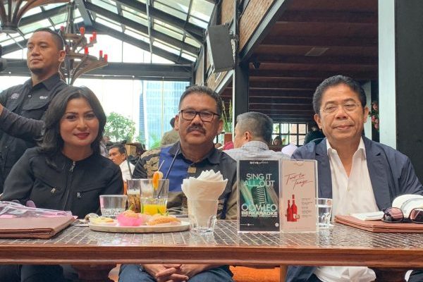 Vivick Tjangkung Luncurkan Buku “ Melawan Teror Narkoba 8 Penjuru”