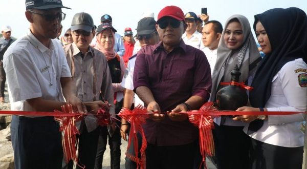 Kapal Pera Jadi Transportasi Gratis Rute Dermaga Bom-Pulau Sebesi