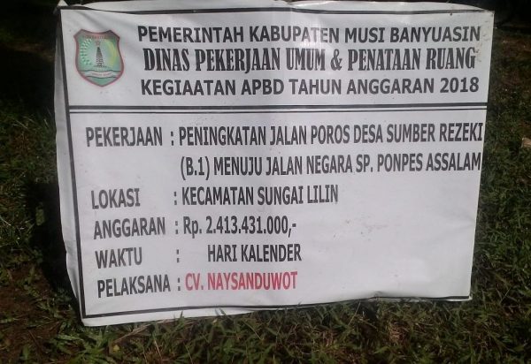 Proyek Jalan Poros Desa Sumber Rezeki Rp 2,4 miliar Sudah Rusak, Diduga Dikerjakan Asal Jadi