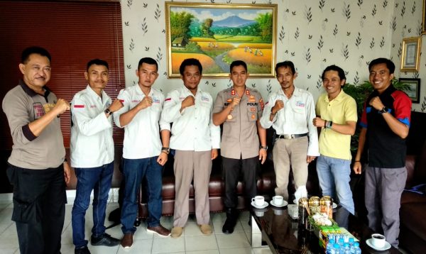 Polres Lampura Beri Respon Positif Kegiatan Bonzai Vaganza 2019