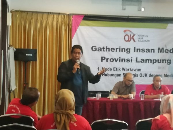 Tidak Hanya Soal Istilah, Berita Ekonomi Harus Disajikan Secara Hidup