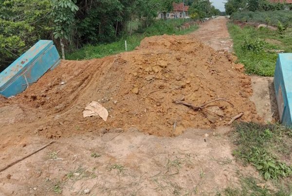 Baru Selesai Dibangun Akhir 2019, Jembatan di Desa Muara Tenang Sudah Ambles