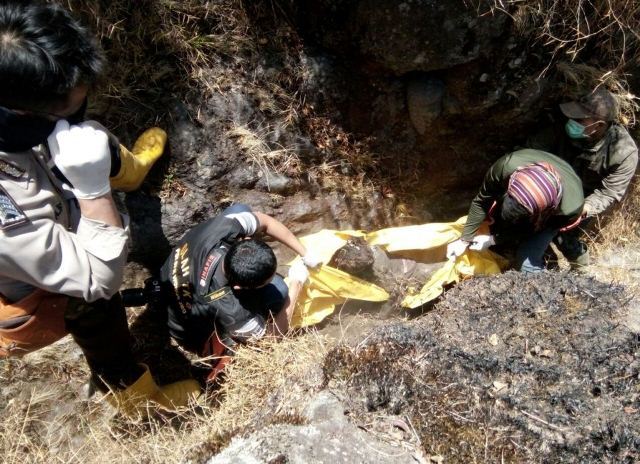 Sesosok Mayat Perempuan Ditemukan Tanpa Identitas di Lereng Gunung Sindoro