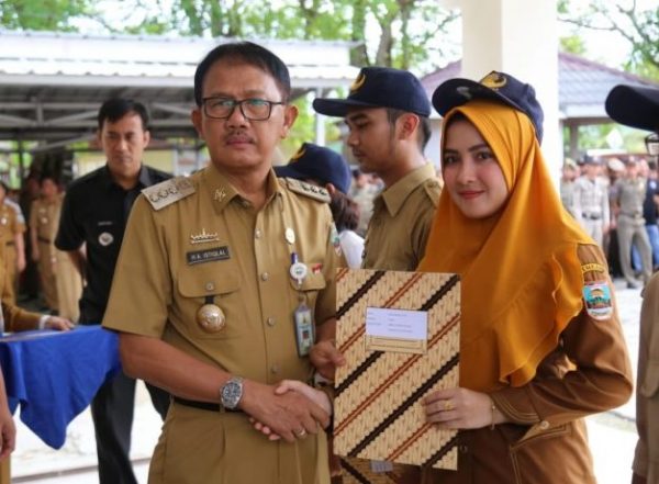 Agus Istiqlal “Gagal” Urus Pesisir Barat KPK dan Ombudsman Beri Raport Merah?