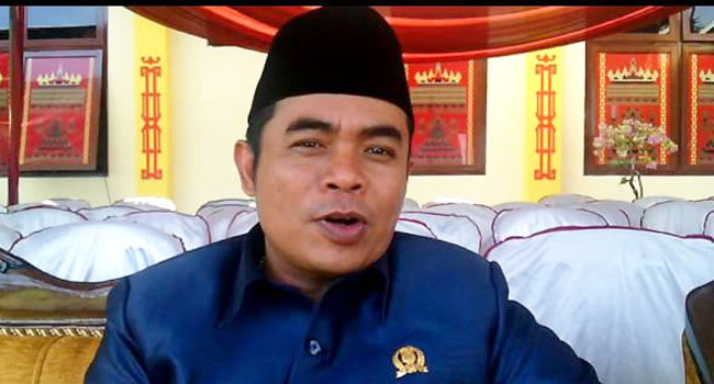 KPK Tetapkan Ketua DPRD Lampung Tengah Achmad Junaidi dan Simon Susilo Tersangka