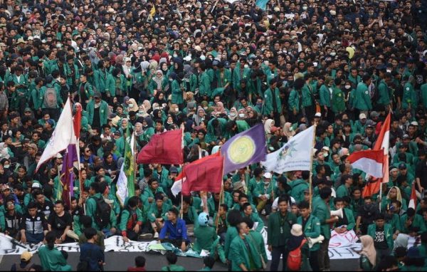 Demo BEM-SI di pelantikan DPR Tuntut Tuntaskan Reformasi