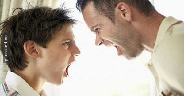 Usai Tenggak Miras Bareng Bapak Dan Anak Berkelahi