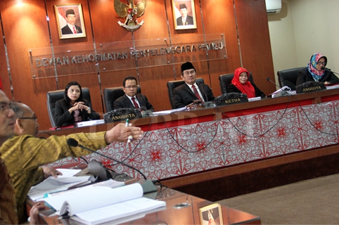 DKPP Putuskan Ketua Bawaslu Lampung Bersalah
