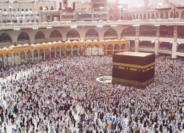 Cegah Corona Arab Saudi Setop Kedatangan Jemaah Umrah, Termasuk dari Indonesia