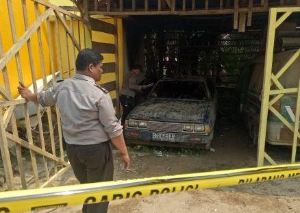 Awasi Anak Main Korek Api, Dua Balita Tewas Terbakar Dalam Mobil