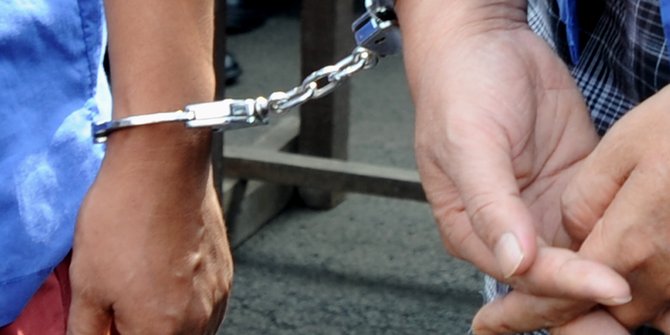 Napi LP Cipinang Pengirim 5 Kilo Sabu dan Tiga Ribu Pil Ektasy 2013 Disidang