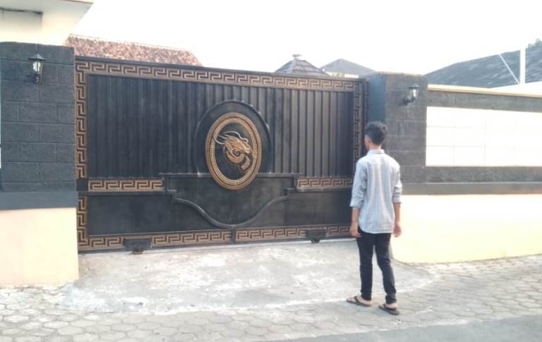 Pasca OTT KPK di Lampung Selatan Kantor 9 Naga Group Tutup