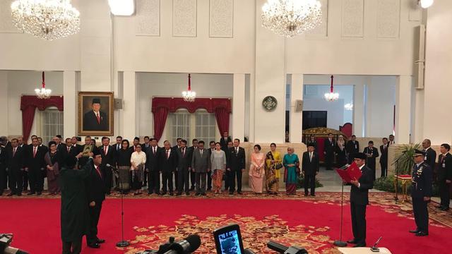 Presiden Melantik Wakapolri Syafruddin Sebagai Menteri PANRB